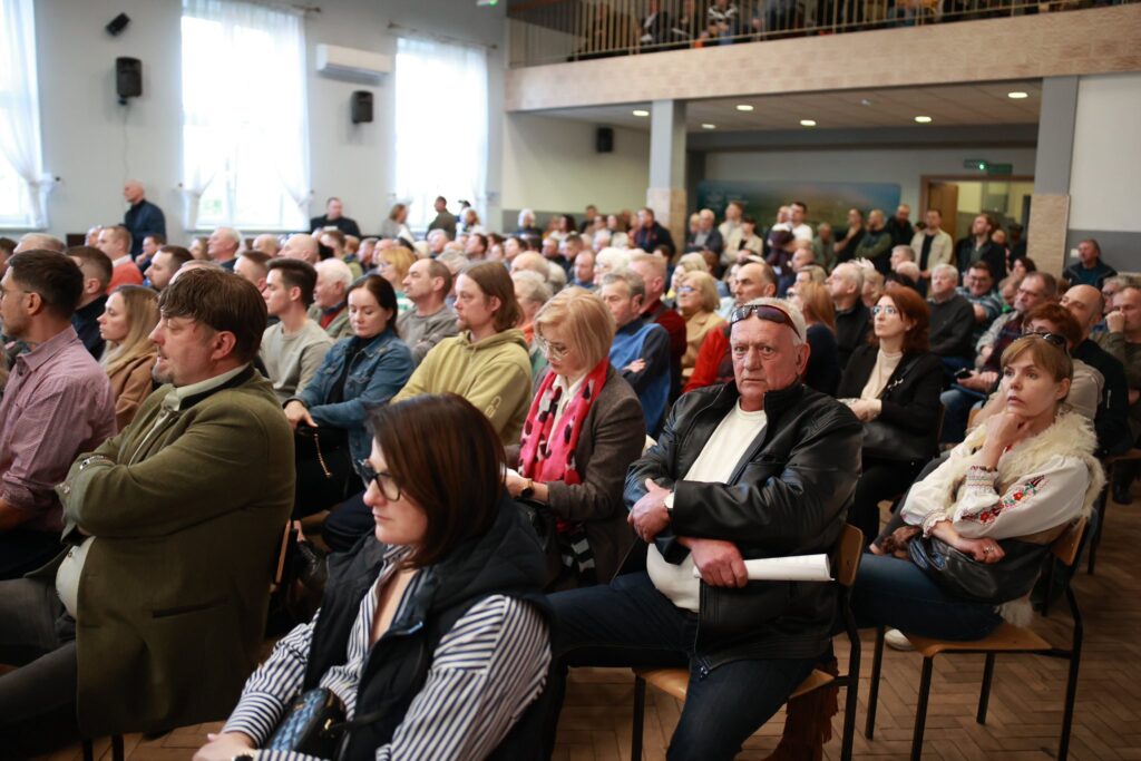 Żwirownia przy Stawach Adolfińskich? Mieszkańcy mówią: Dość! Burzliwe spotkanie w Grojcu