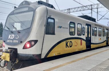 Modernizacja linii kolejowej Będzin – Katowice Piotrowice zmienia rozkład jazdy pociągów na trasie Oświęcim – Katowice.