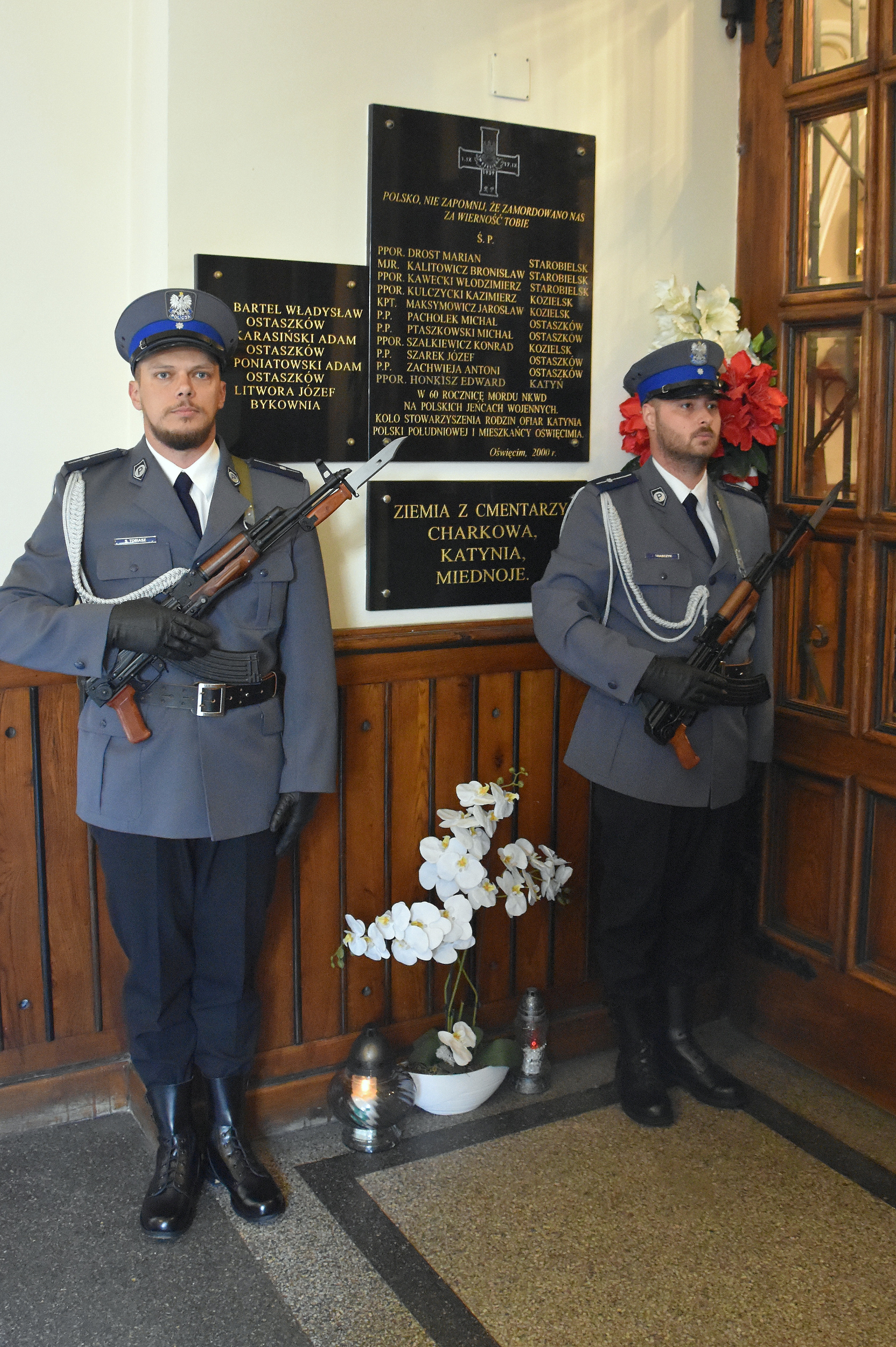 OŚWIĘCIM. 84. rocznica sowieckiej zbrodni na polskich jeńcach wojennych