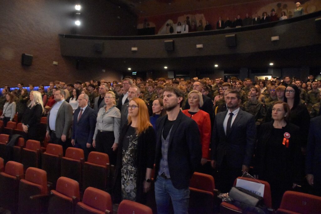 Uroczystości patriotyczne w Oświęcimskim Centrum Kultury