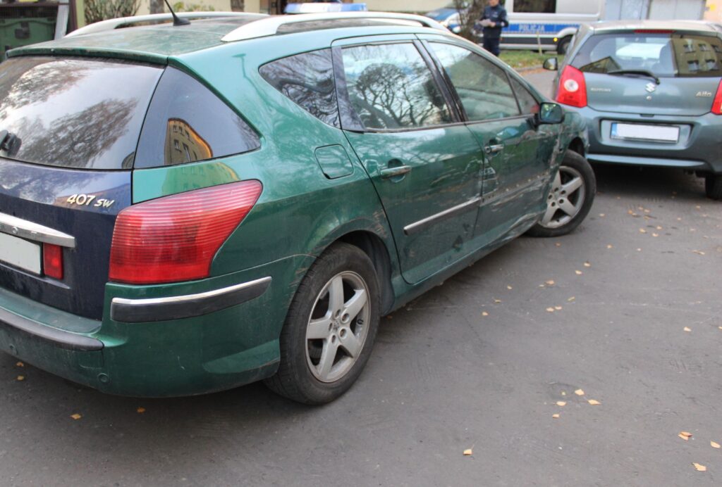 Nietrzeźwy 29-latek kradnie auto