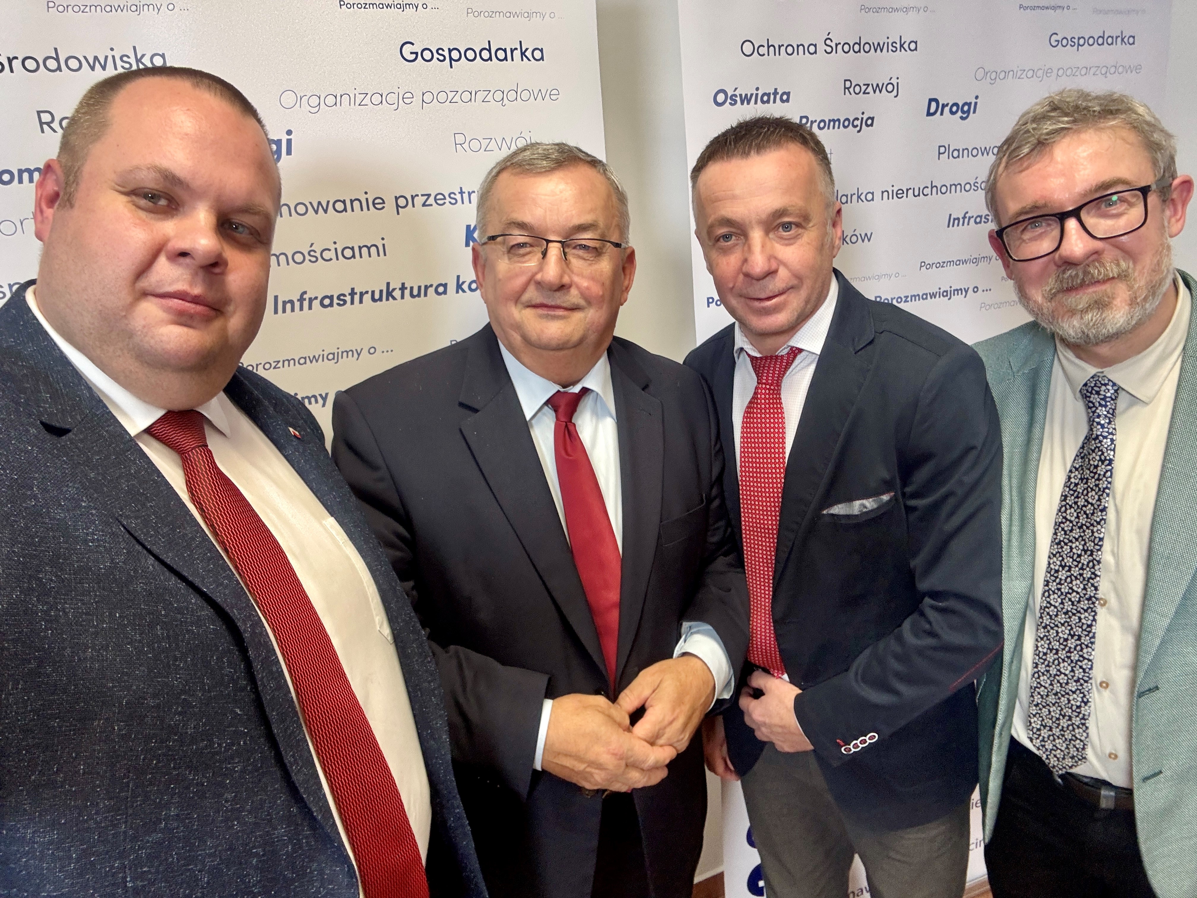 Powstaje obwodnica Oświęcimia i co dalej? Gość specjalny b. minister Andrzej Adamczyk