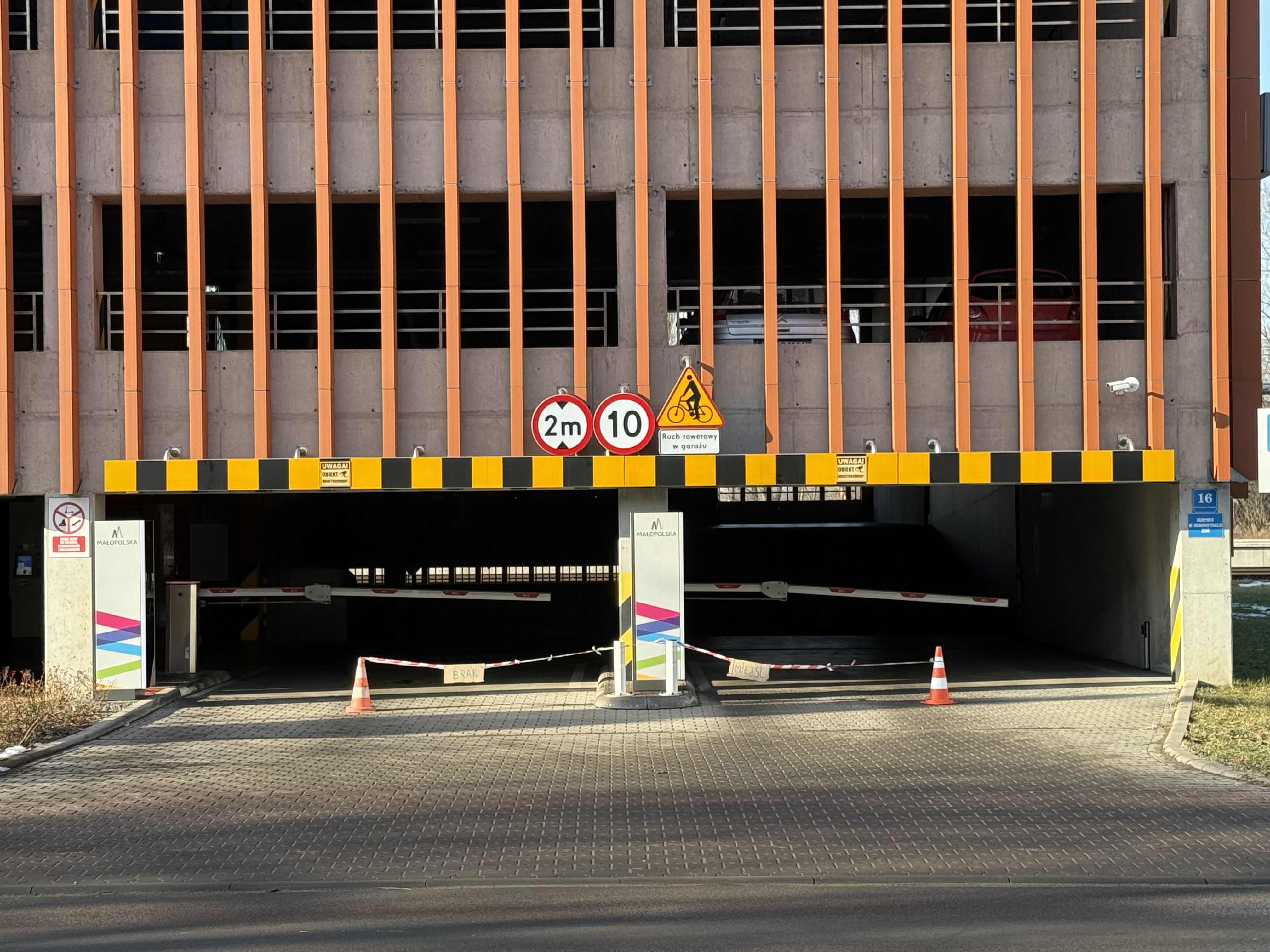 Tajemnicze zamknięcie Park&Ride w Oświęcimiu – mieszkańcy zdezorientowani