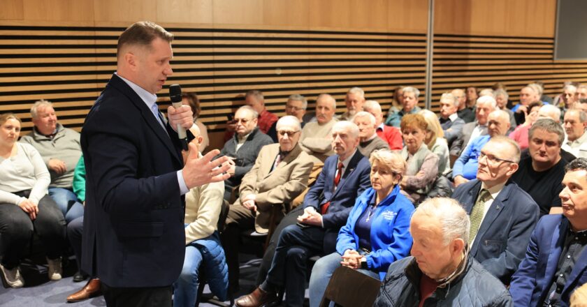 Prof. Przemysław Czarnek i Rafał Bochenek w Oświęcimiu