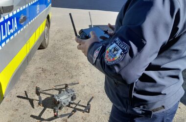 Dron nad Zasolem. Mandaty i kontrole