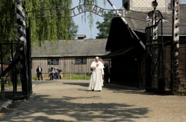 Foto: Auschwitz.org / Paweł Sawicki, Jarosław Praszkiewicz, Tomasz Pielesz