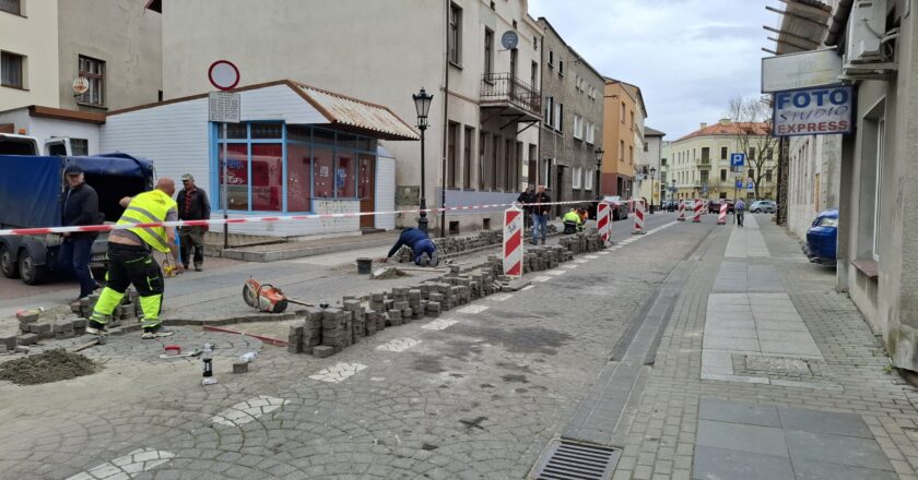Kolejny remont ulicy Piastowskiej w Oświęcimiu. Droga w Starym Mieście zamknięta