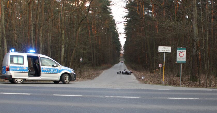 Honda Civic zderzenie z motocyklem