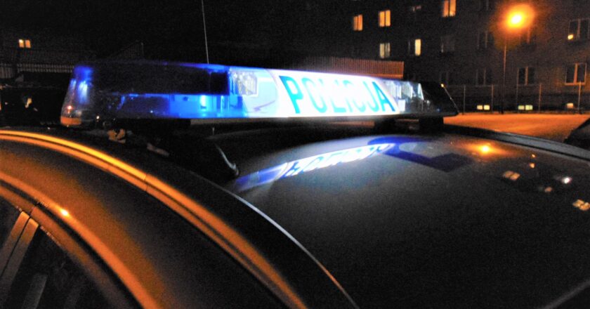 Oświęcim: Agresywny 34-latek zdemolował klatkę