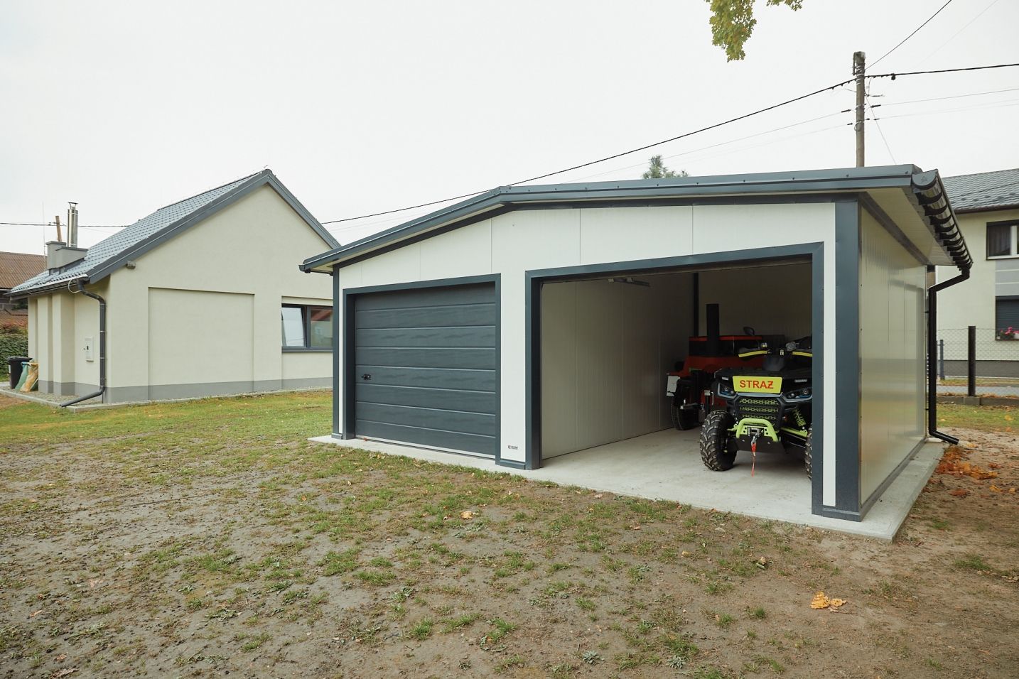 Nowa „sołtysówka” i garaż OSP w Przecieszynie już gotowe