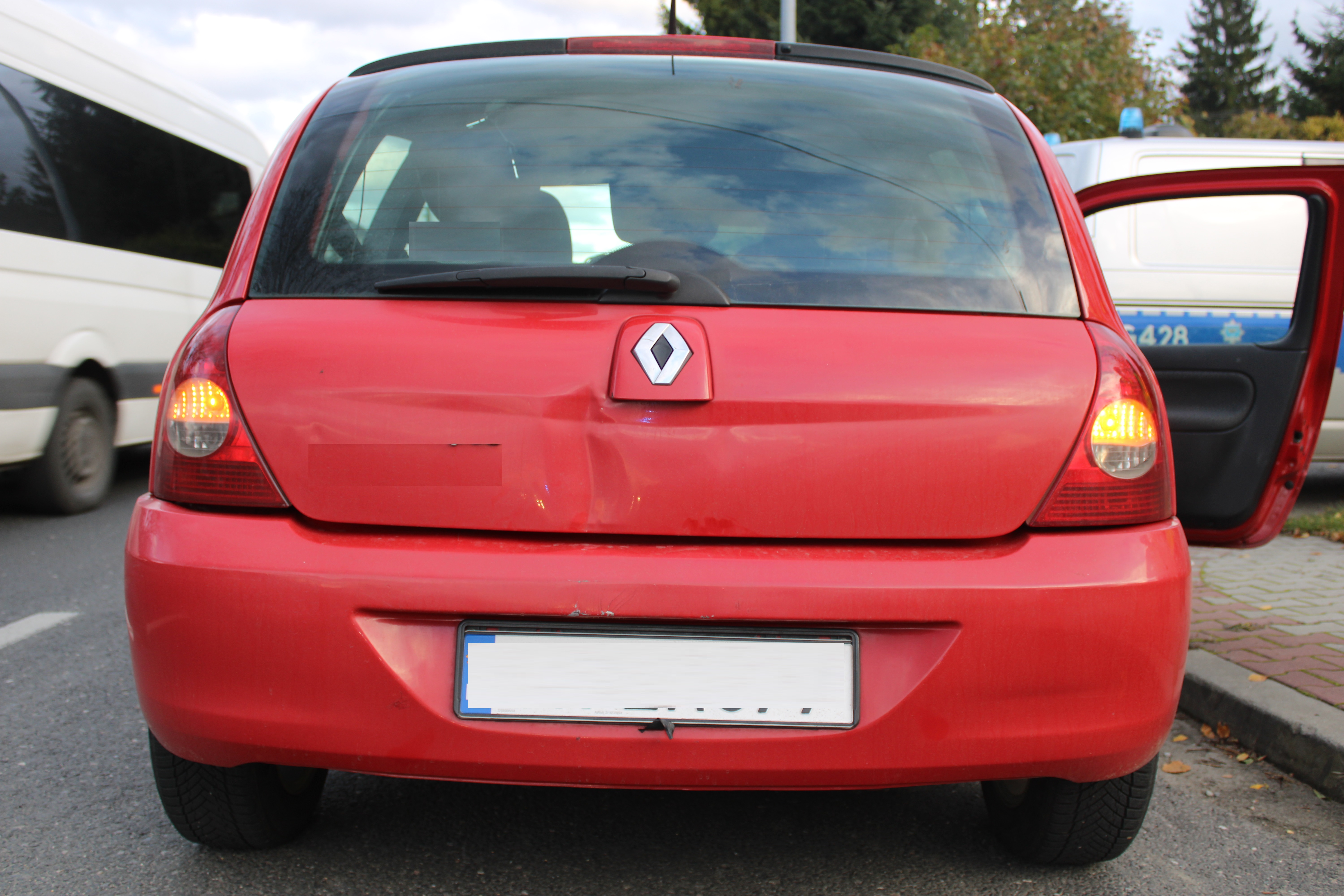 Włosienica. Kierowca pod wpływem czterech narkotyków spowodował kolizję