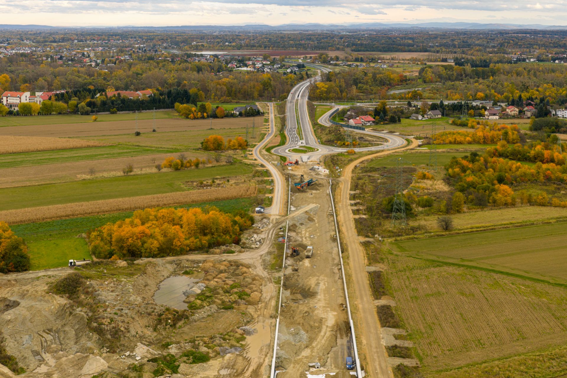 Nowy most już stoi, tunel w budowie. Obwodnica Oświęcimia nabiera kształtu