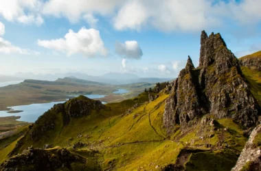 SPOTKANIE PRZY GLOBUSIE #78: „PRZESTRZEŃ, OWCE I POGODA W KRATĘ – WĘDRÓWKI PO DZIKICH GÓRACH SZKOCJI” / MARCIN BŁOŃSKI