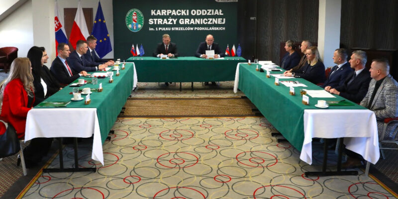 Spotkanie pełnomocników granicznych Polski i Słowacji w Oświęcimiu – rozmowy o bezpieczeństwie polsko-słowackiej granicy w siedzibie Karpackiego Oddziału Straży Granicznej.