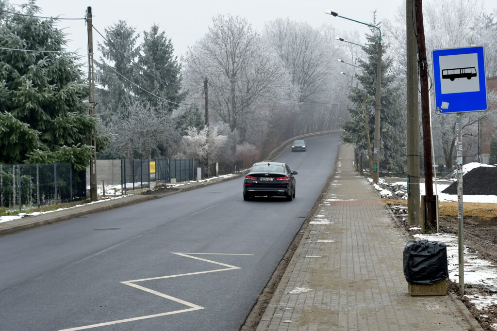 Nowo wyremontowany odcinek ul. Męczeństwa Narodów w Brzezince po modernizacji