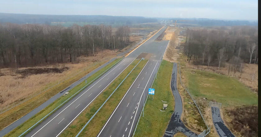 Budowa drogi ekspresowej S1 Oświęcim–Bieruń z lotu ptaka. Jak zaawansowane są prace i czy kierowcy pojadą nowym odcinkiem jeszcze w tym roku?