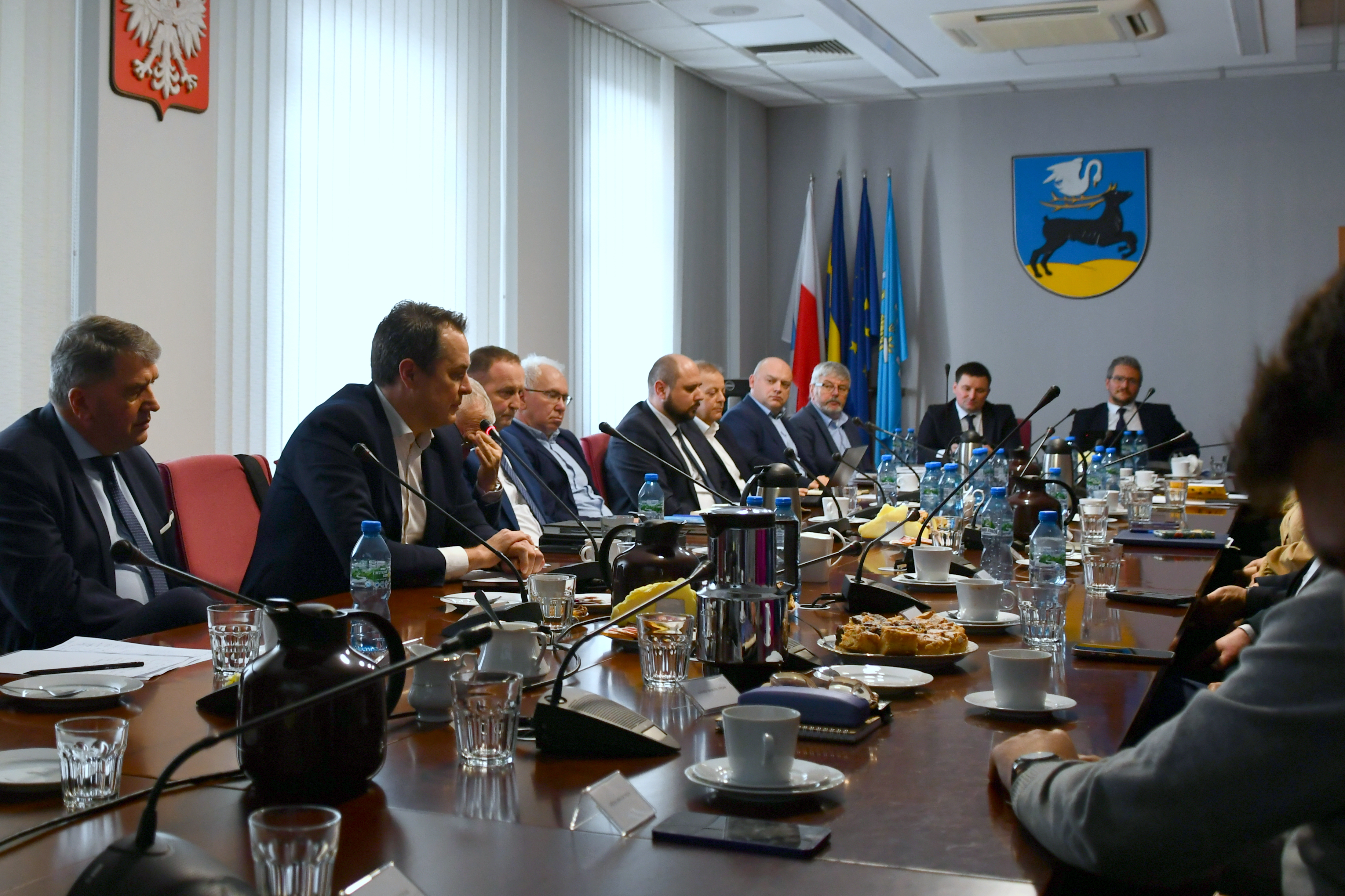 835 mln zł na kolej Orzesze Jaśkowice-Tychy-Bieruń, ale bez Oświęcimia? Samorządy alarmują