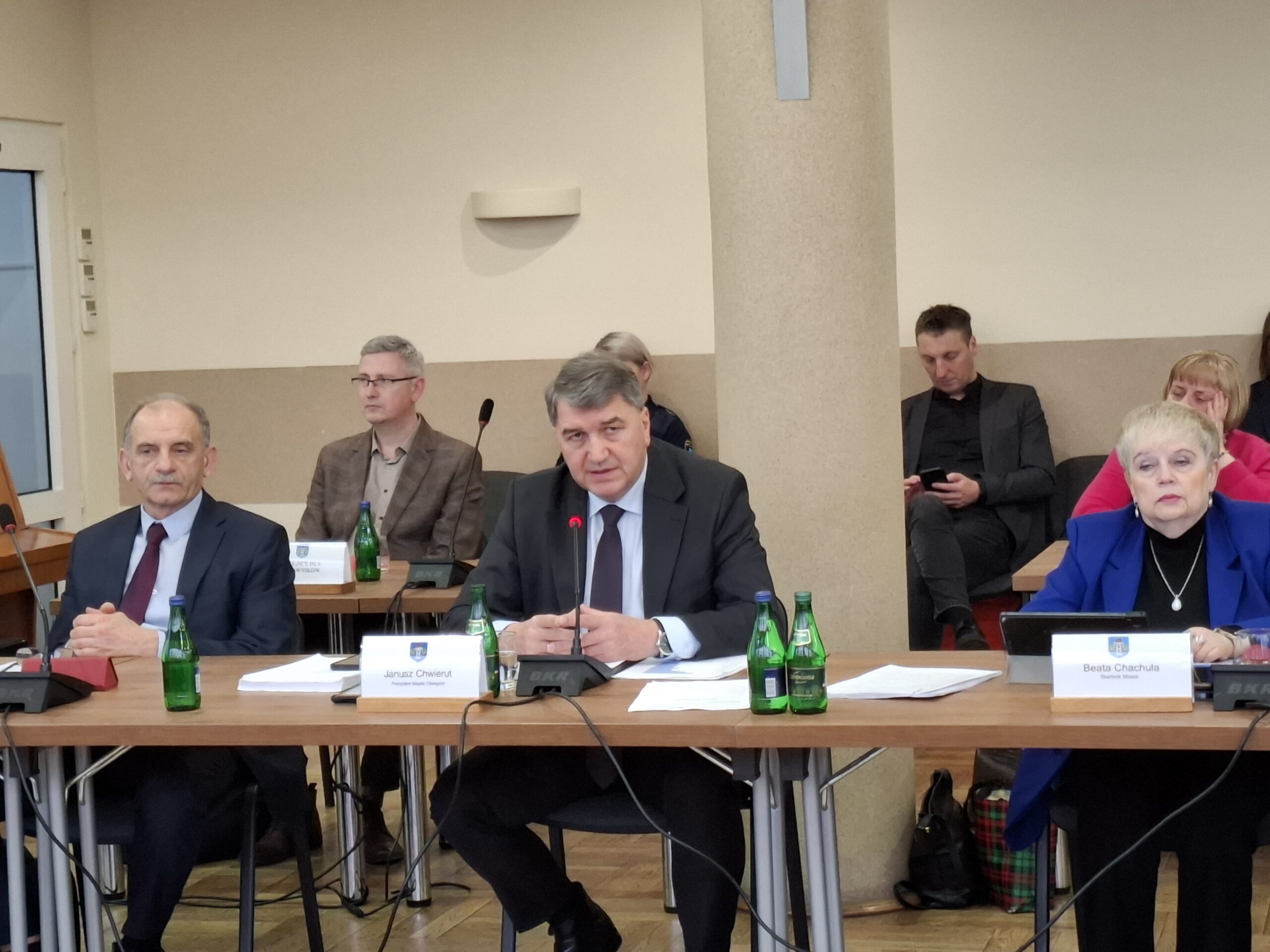 76 mln zł na inwestycje i bezpieczny dług. Rada Miasta przyjęła budżet Oświęcimia