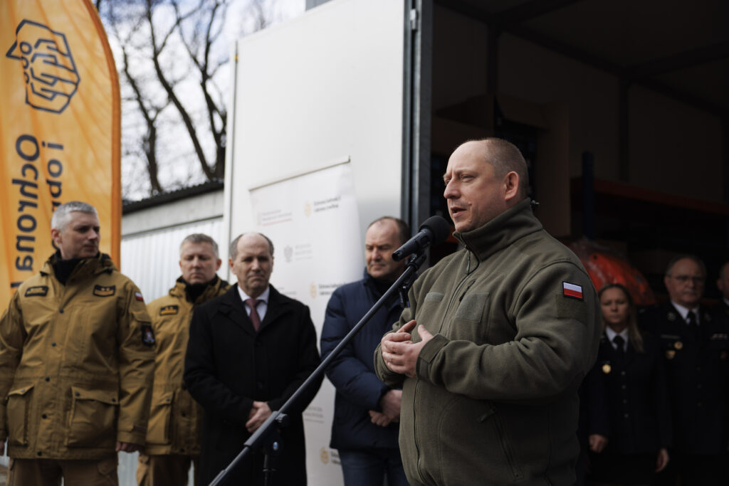 Wojewoda Krzysztof Jan Klęczar przekazanie sprzęt ratunkowy gmina Oświęcim dofinansowanie 490 tysięcy ochrona ludności 2026