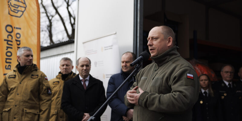 Wojewoda Krzysztof Jan Klęczar przekazanie sprzęt ratunkowy gmina Oświęcim dofinansowanie 490 tysięcy ochrona ludności 2026
