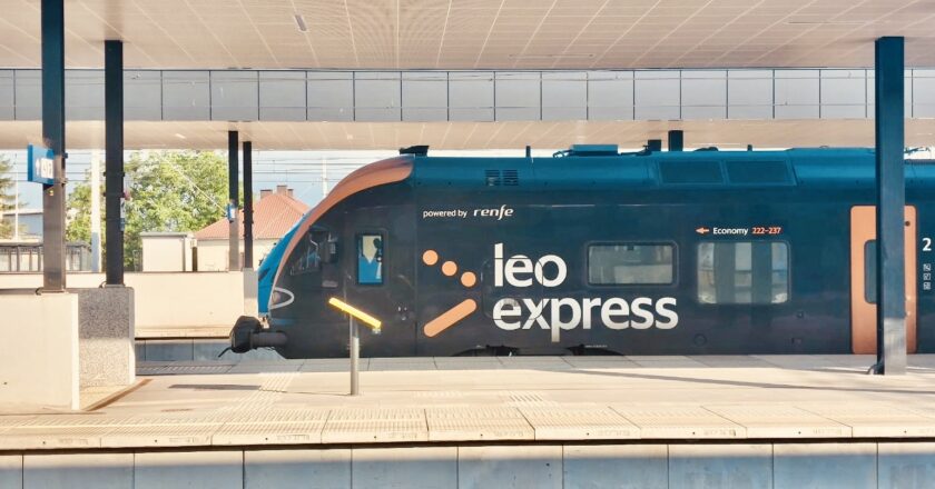 Leo Express pociąg przystanek Oświęcim połączenie Warszawa Kraków Praga rozkład jazdy 2026