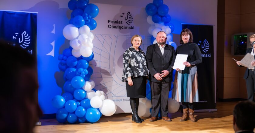 Wręczenie umów dotacyjnych organizacje pozarządowe Powiat Oświęcimski SOSW Oświęcim kultura sport rehabilitacja 2026