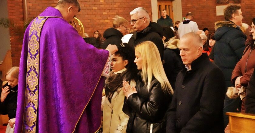 Biskup Roman Pindel Środa Popielcowa Msza święta Oświęcim kościół św. Maksymiliana Kolbego homilia Auschwitz 2026