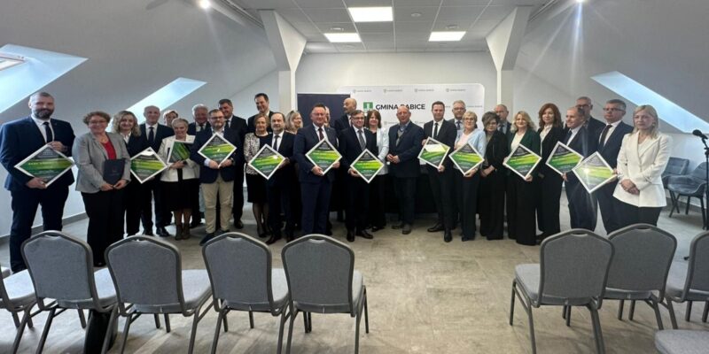 RFRD powiat oświęcimski 18,7 mln złotych drogi wojewoda Klęczar Bielany Grojec Oświęcim Kęty Zator inwestycje 2026