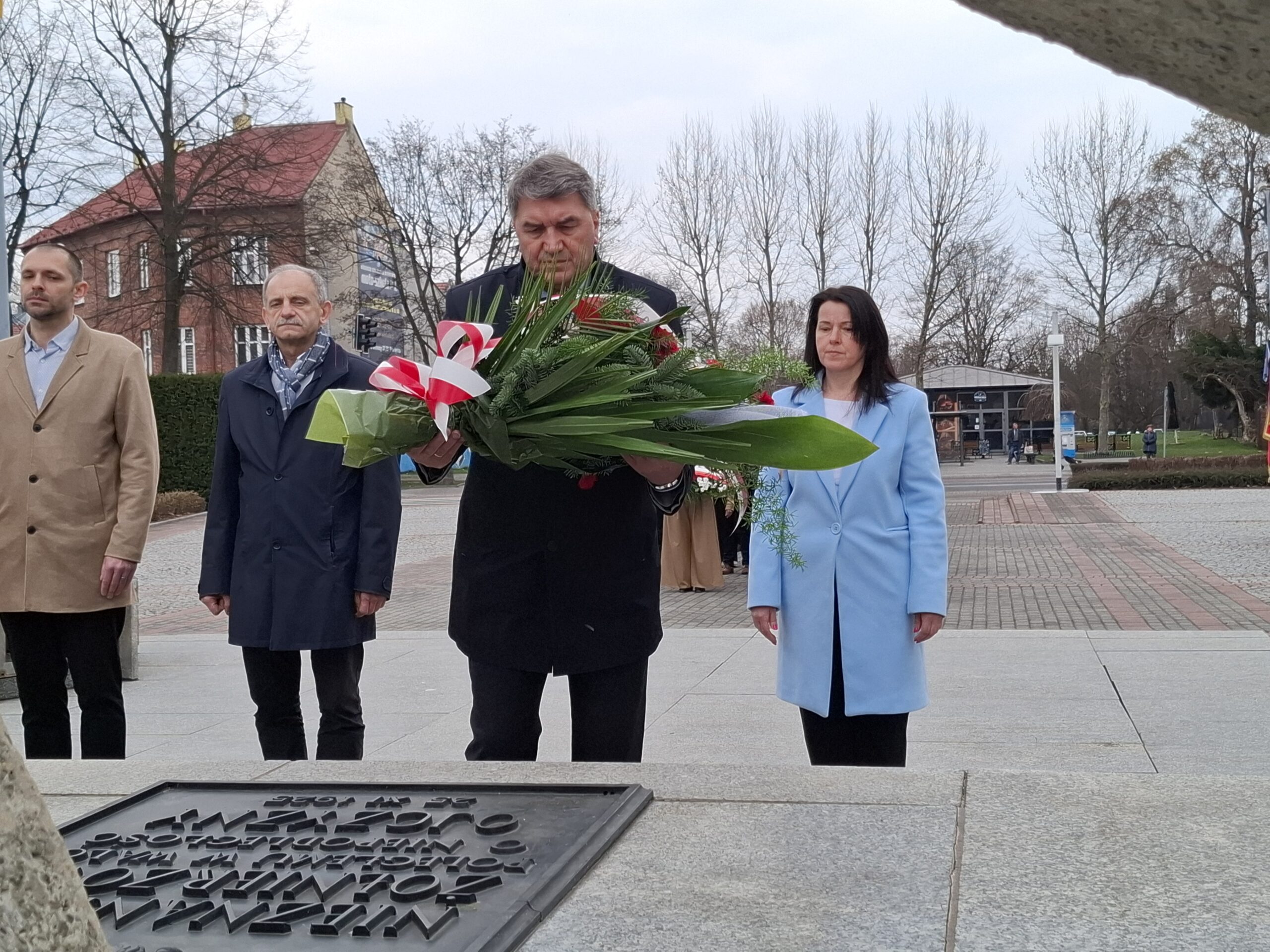 Narodowy Dzień Pamięci w Oświęcimiu. Oświęcimianie złożyli kwiaty przy Grobie Nieznanego Żołnierza