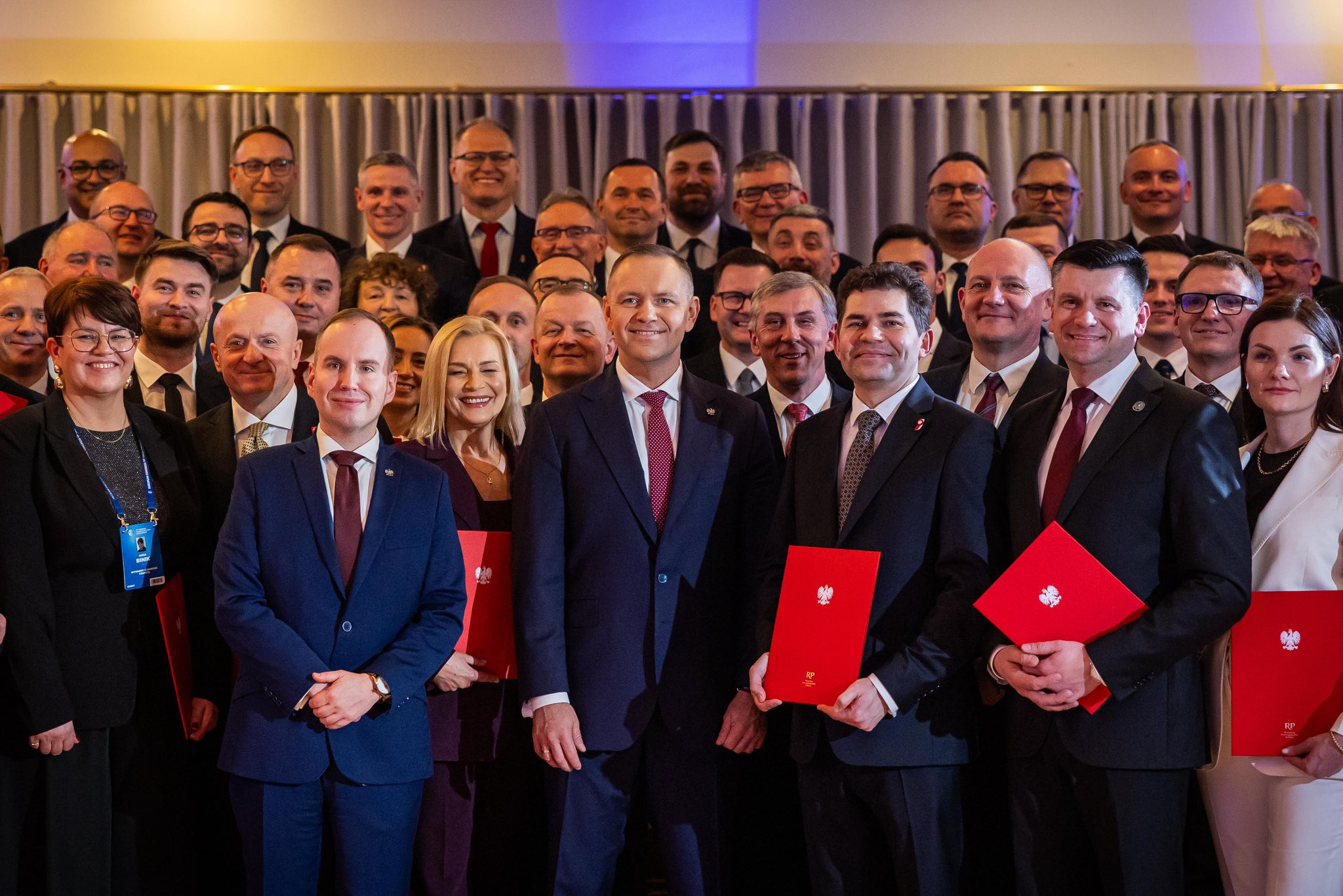 Marszałek Smółka w Radzie Samorządu przy Prezydencie. Nawrocki powołał 94 samorządowców. „Koniec Polski A i B”!