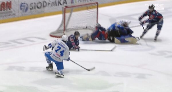 Unia Oświęcim półfinał Scarlett złoty gol dogrywka Toruń 3:2 play-off hokej GKS Katowice 2026