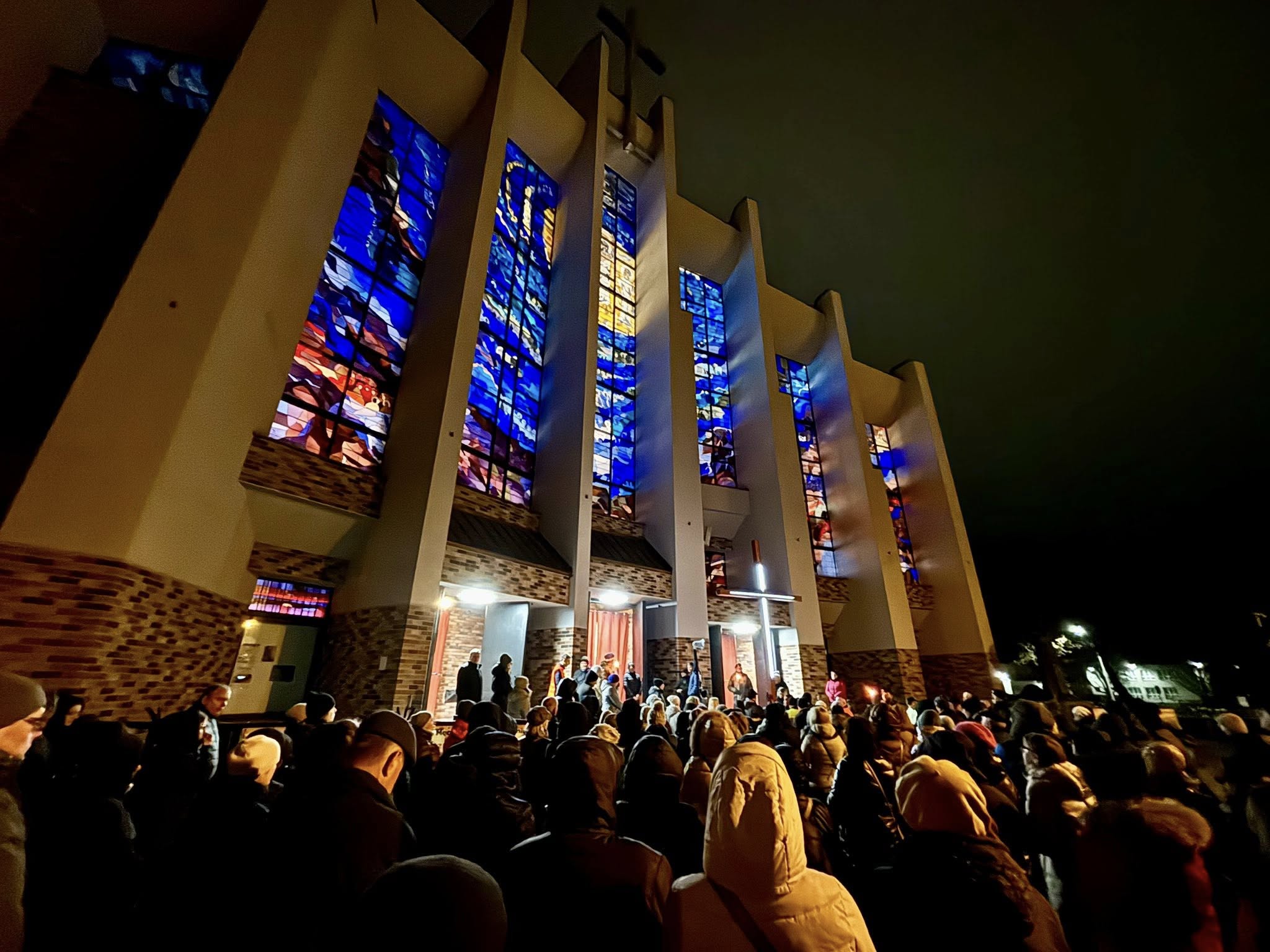 Piękne świadectwo wiary w Oświęcimiu! Setki osób w Drodze Krzyżowej ulicami miasta