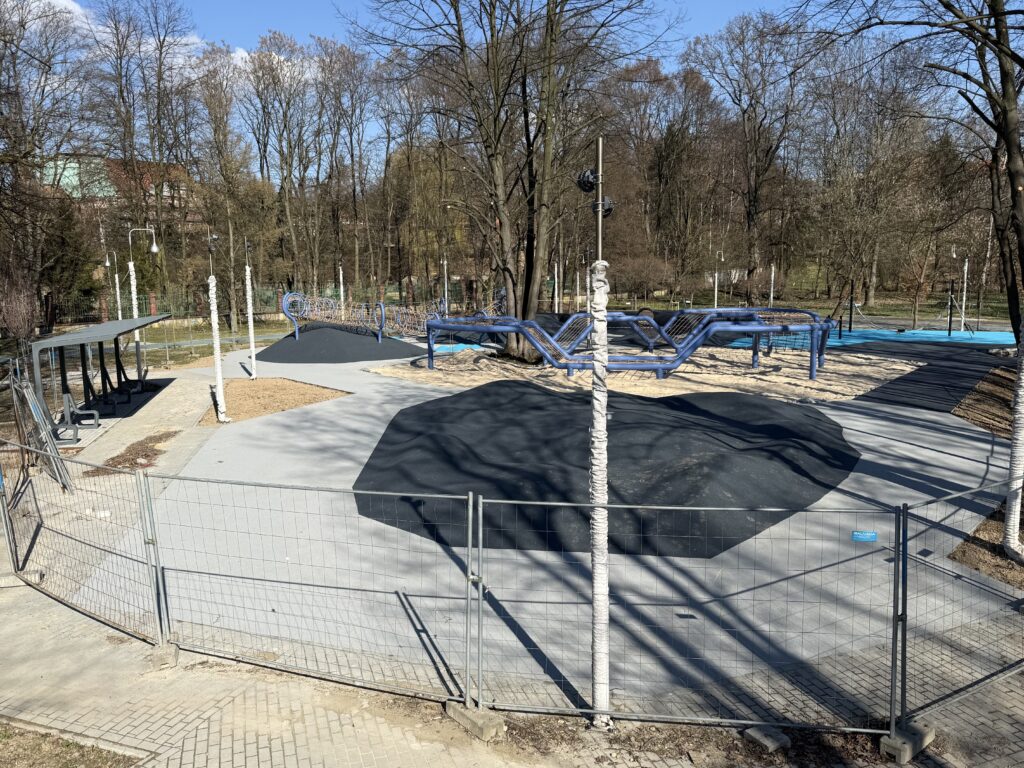 Bulwary Oświęcim rozbudowa park 25 mln plac wodny tor rolkarzy park mgieł boisko plażowe FST 2026