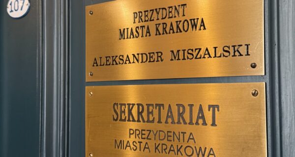 Referendum Kraków Miszalski Chwierut wariant oświęcimski Grosser 2010 134 tysiące podpisów 24 maja 2026