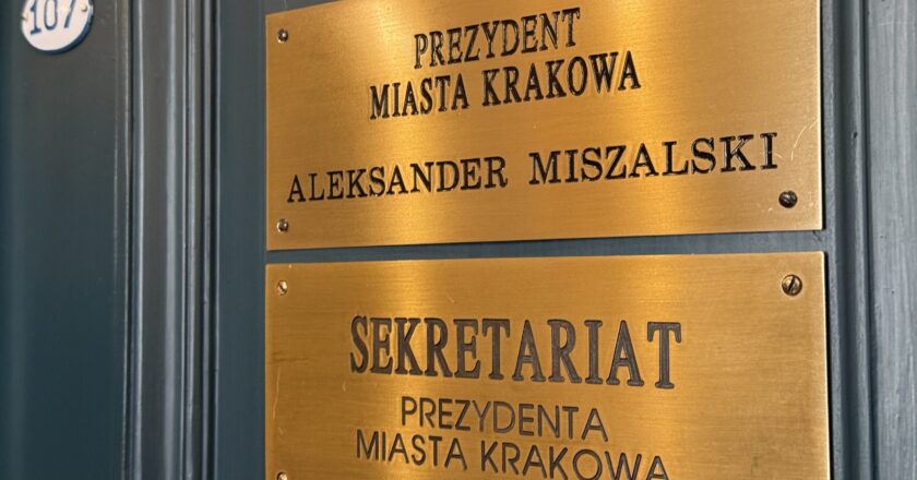 Referendum Kraków Miszalski Chwierut wariant oświęcimski Grosser 2010 134 tysiące podpisów 24 maja 2026