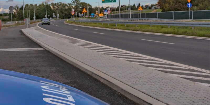 Nietrzeźwa rowerzysta S1 Brzeszcze droga ekspresowa zatrzymanie policja promil alkoholu 52-latka 2026