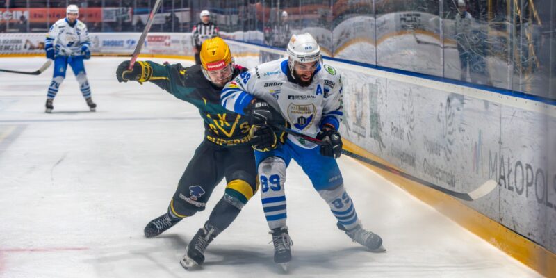 Unia Oświęcim GKS Katowice 1:3 seria 3:3 Anderson Ahopelto Lundegård półfinał Satelita piątek 2026
