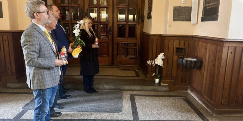 rocznica Jan Paweł II Oświęcim pamięć radni Prawo i Sprawiedliwość