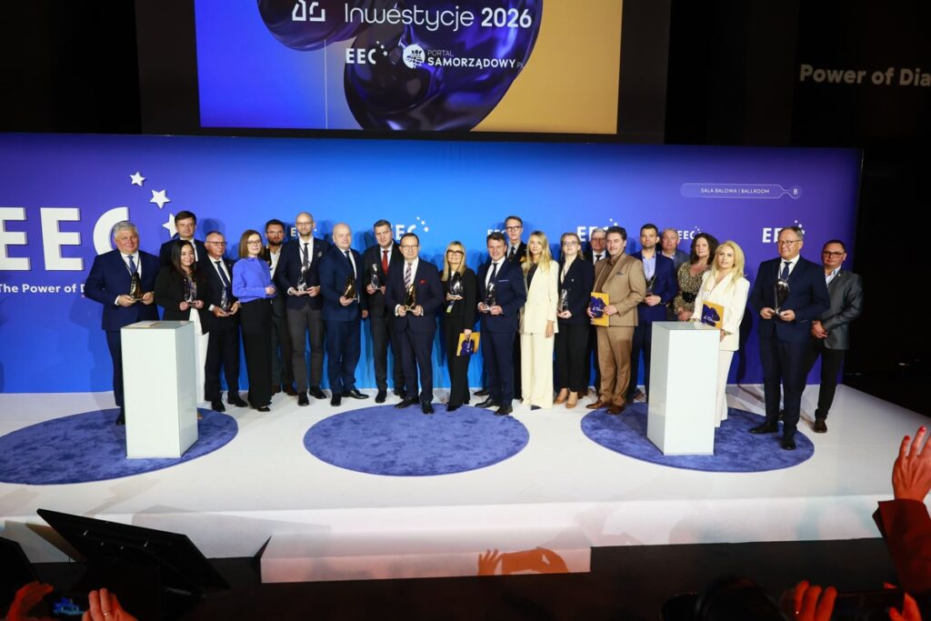 Zielone Tarasy na dachu podziemnego parkingu przy Bulwarach w Oświęcimiu – wyróżnienie w ogólnopolskim plebiscycie Top Inwestycje 2026 podczas Europejskiego Kongresu Gospodarczego w Katowicach